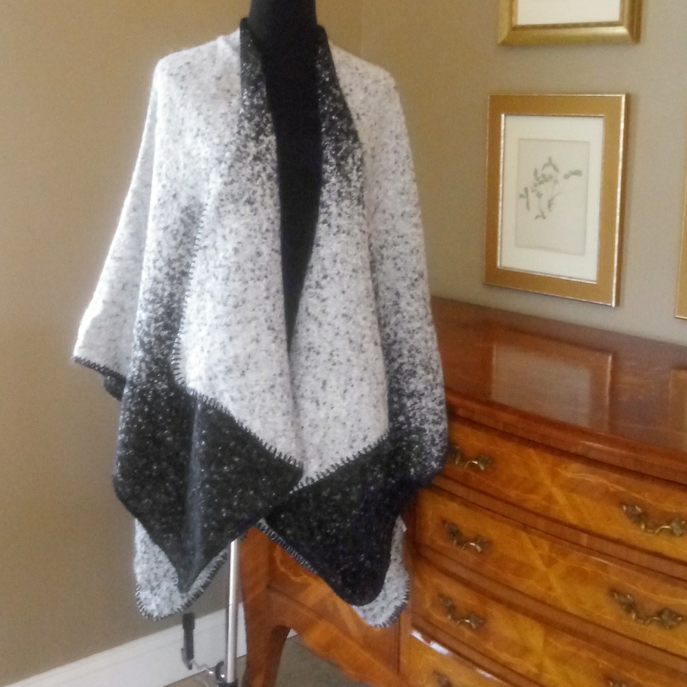 Concierge Collection Ombre Wrap